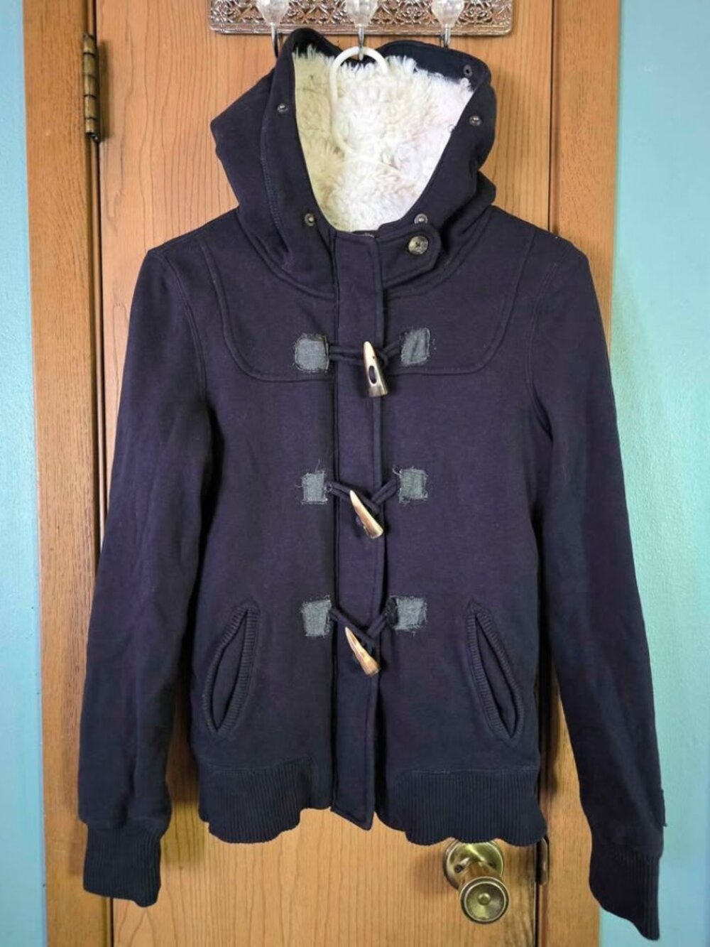 Size M Dark Blue Aeropostale Soft Faux Fur White Lined Hoodie Jacket